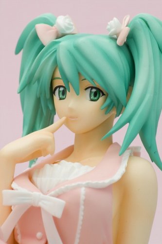 Amazon.co.jp: 一騎当千 呂布奉先 あまろりVer. (1/7スケールPVC塗装